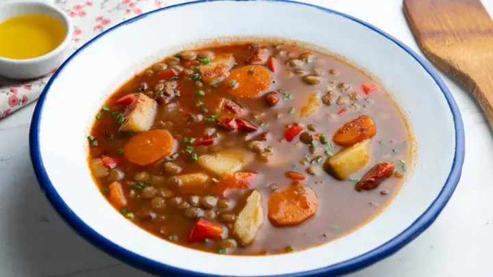 Jakie zupy będą idealne dla karmiącej mamy? Sprawdź nasze propozycje!