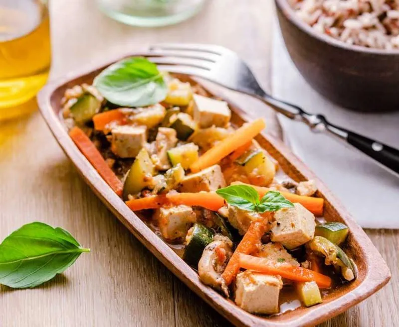 Sałatka z ogórkiem i pomidorem